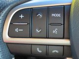 ブルートゥースに接続すれば、スマホに入れている音楽が聞けたり運転中に電話がかかってきてしまった場合もハンドルから電話を取ることができます!