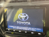 【純正ナビ】人気の純正ナビを装備しております。ナビの使いやすさはもちろん、オーディオ機能も充実!キャンプや旅行はもちろん、通勤や買い物など普段のドライブも楽しくなるはず♪