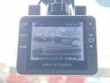 【ドライブレコーダー】ドライブレコーダー装備!走行中はもちろん、あおり運転や事故に遭遇した際、映像で記録し、万一のリスクに備えます。※記録用SDカードはお客様ご自身でご準備いただく必要があります。