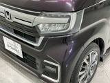 LEDヘッドライトは、点灯の瞬間から最大光量を発揮し、突然暗くなるトンネルなどでの安定感を高めます。