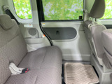運転席側後部座席