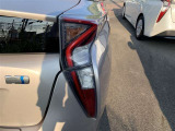 テールレンズは個性派タテ型ライト!!