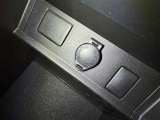 シガーソケット用の充電器が使用可能です!