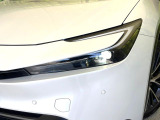 【LEDヘッドライト】悪天候や夜間走行時も良好な視界を確保し安心して運転できる高輝度LEDヘッドライトを装備!点灯速度が早く、消費電力も抑えられています。