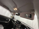 運転席・助手席にはバニティミラー付き♪身だしなみチェックできますよ(^^♪