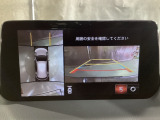 360度モニターは、4つのカメラによる前後左右・俯瞰映像でドライバーからは見えない領域の危険認知をサポートします!全周囲の死角を減らし、狭い駐車場や幅寄せ、T字路の進入などの運転の安心感を高めますッ!