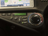 オートエアコンを装着しておりますので車内をお好みの快適な温度に保つことが可能です!