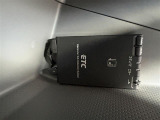 【ETC】有料道路を利用する際に料金所で停止することなく通過できる、ETC車載器(ノンストップ自動料金収受システム機器)が装備されています。セットアップを行うことで利用可能になります。