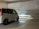 LEDヘッドランプです。十分な明るさを保ちつつも消費電力が少なく、バルブ寿命も長いのが特徴です。瞬時にMAXの光量を発揮するのもLEDならではです。☆LEDフォグランプも装備☆