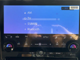 【Bluetooth】ナビゲーションと携帯電話/スマートフォンをBluetooth接続することができます。接続するとハンズフリーで使用することができるので、とても便利です!