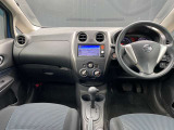 ノートの運転席周りの画像です。