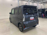 当社ではご購入時にメンテナンス商品や自動車保険のご提案も行っております。