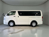 ご購入して頂いた車両は、ご納車前に、しっかり点検・整備してからの、ご納車になります。点検箇所は、エンジンオイル交換・ワイパーゴム・ブレーキ点検・調整・その他を確認のうえ、ご納車いたします。
