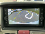 バックモニターが付いているので駐車もラクラクですね♪