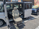 弊社敷地内に指定整備工場も併設しており、車検/修理、カスタムも承っております!