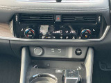 運転席回りのスイッチ類です。