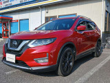 当店は日産ディーラーの中古車センターです。このお車は新車保証を継承します!特別保証は初年度登録から5年または10万キロ走行まで保証されます。全国3000ヵ所の日産直営サービス工場が対応いたします。