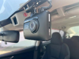 【ドライブレコーダー】ドライブレコーダー装備!走行中はもちろん、あおり運転や事故に遭遇した際、映像で記録し、万一のリスクに備えます。※記録用SDカードはお客様ご自身でご準備いただく必要があります。
