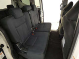 ゆとりある広々とした車内空間は、ドライブを始め買い物やレジャーなど、幅広く活躍します。一人でもみんなとでもお出かけを楽しみましょう!