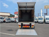 トラック・重機をお探しならトラックコンフロントにお任せください!