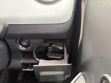 運転席のドリンクホルダーです。