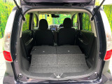 普段のお買い物や通勤、送迎等に十分な荷室スペースを確保しております。セカンドシートを倒すと、大きな荷物の積載も可能です♪