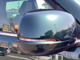 オシャレさと視認性を兼ね備えたLEDミラーウインカー♪