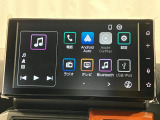 【9インチスマホ連携ディスプレイオーディオ】 対応しているスマホアプリを大画面で使えます!フルセグテレビやラジオの視聴、Bluetooth接続による音楽鑑賞、ハンズフリー通話なども利用可能です。