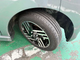 タイヤサイズは155/65R14です。日産純正アルミ装着です☆