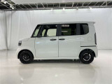 両側パワースライドドア付きだから、狭い駐車スペースなどでの 乗り降りラクラク!小さなお子さまのいるご家庭には嬉しい装備。