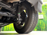 お車を安心してお乗りいただく為には、足回りの定期点検が欠かせません。サービスサポート(有償保証)では無料点検もご提供しており、安心のカーライフをお過ごしいただけるサポート体制が整っています。