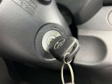 ワイヤレスキーも完備しております! ロックやアンロックの際にキーを挿し込まないで良いので大切なお車を傷付けてしまう心配がありませんね♪