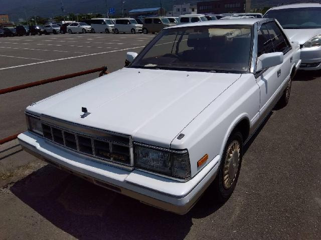 日産 ローレル 