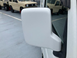 ご遠方のお客様には専門業者を介した陸送納車サービスがございます【※有料】。 お住まい・お届けご希望ご希望の地域をご連絡頂ければ輸送費用のお見積りと輸送期間の目安をご案内させていただきます。