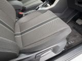 &ldquo;Certified Pre-Owned&rdquo;はお客様の安全性のため、厳しい基準を設定しています。その厳しいチェックをクリアして選び抜かれた車両だけを、ベストコンディションに仕上げてお届けします。