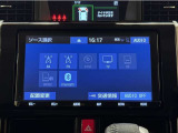 Bluetooth対応、CD/DVD再生機能付き。お好きな音楽を聴きながらのドライブは楽しいですよね〜♪