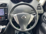 【純正革巻きステアリング】上質な革を使用することで、手にしっかり馴染みとても運転しやすいハンドルです♪