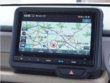 【8インチHonda CONNECTナビ】8インチ大画面モニターを採用。多彩な情報を把握できるHonda独自の「通信型ナビ」です。