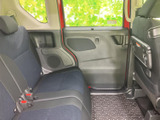 運転席側後部座席