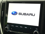 【メーカー純正ナビ】インテリアに溶け込むスタイリッシュな「専用設計」メーカーナビを装備♪視認性や操作性など基本性能にも優れ、より上質なカーライフをお楽しみいただけます。