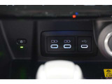 充電用USB装備しています。