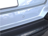 リヤは一番良く見られていると言われています。後続車からはこのように見られています。息を飲むような独特の重厚感のあるグラマラスなリヤデザイン。後ろからの強い視線を感じます。