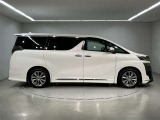 「こんな車屋さんがあるんだ!」、「おもしろい!」と感じていただけましたら、私どもも大変うれしく思います。ご来店のご感想、お待ちしております。