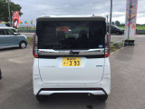 オイル交換は愛車のエンジンコンディションを保つために必要不可欠なメンテナンスとなってきます。長く愛車とすごすために3,000ー5,000km(車種により)での交換をおすすめします。