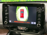 【パノラミックビューモニター】専用のカメラにより、上から見下ろしたような視点で360度クルマの周囲を確認することができます☆死角部分も確認しやすく、狭い場所での切り返しや駐車もスムーズに行えます。
