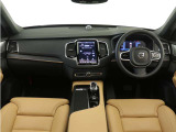 ボルボのフラッグシップモデル、プレミアム・7シーターSUV XC90。Googleを搭載し、ラグジュアリーを極めたSUVで、至福の時をお過ごしください。