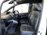前方の見通しが良いすっきりした視界、誰でも扱いやすく運転できます。疲れにくく安心ドライブを更に快適なものにします!