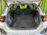 普段のお買い物や通勤、送迎等に十分な荷室スペースを確保しております。セカンドシートを倒すと、大きな荷物の積載も可能です♪