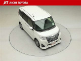 両側パワースライドドア付きだから、狭い駐車スペースなどでの乗り降りラクラク♪小さなお子さまのいるご家庭には嬉しい装備です。
