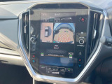 【マルチテレインモニター】車のフロントやサイドのカメラ画像を同時にモニター表示することで、悪路や狭い道を走行時でも周囲の状況確認ができ安心!本格SUVにうれしい装備です♪